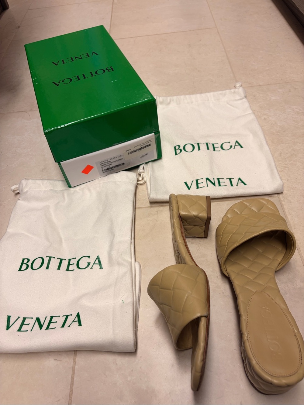 Bottega Veneta Amy Sandal Beige Quilted Leather comes with box & dust bags